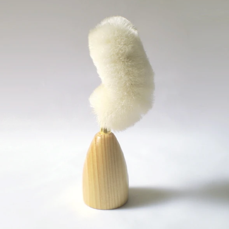 Tomioka Silk Facial Brush