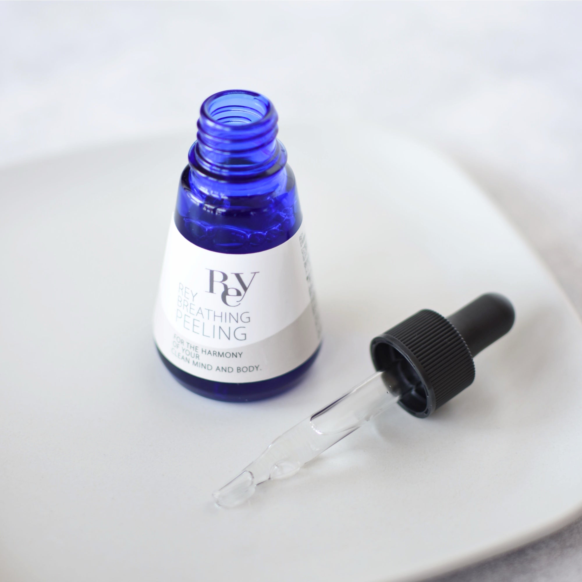 Rey Breathing Peeling Serum