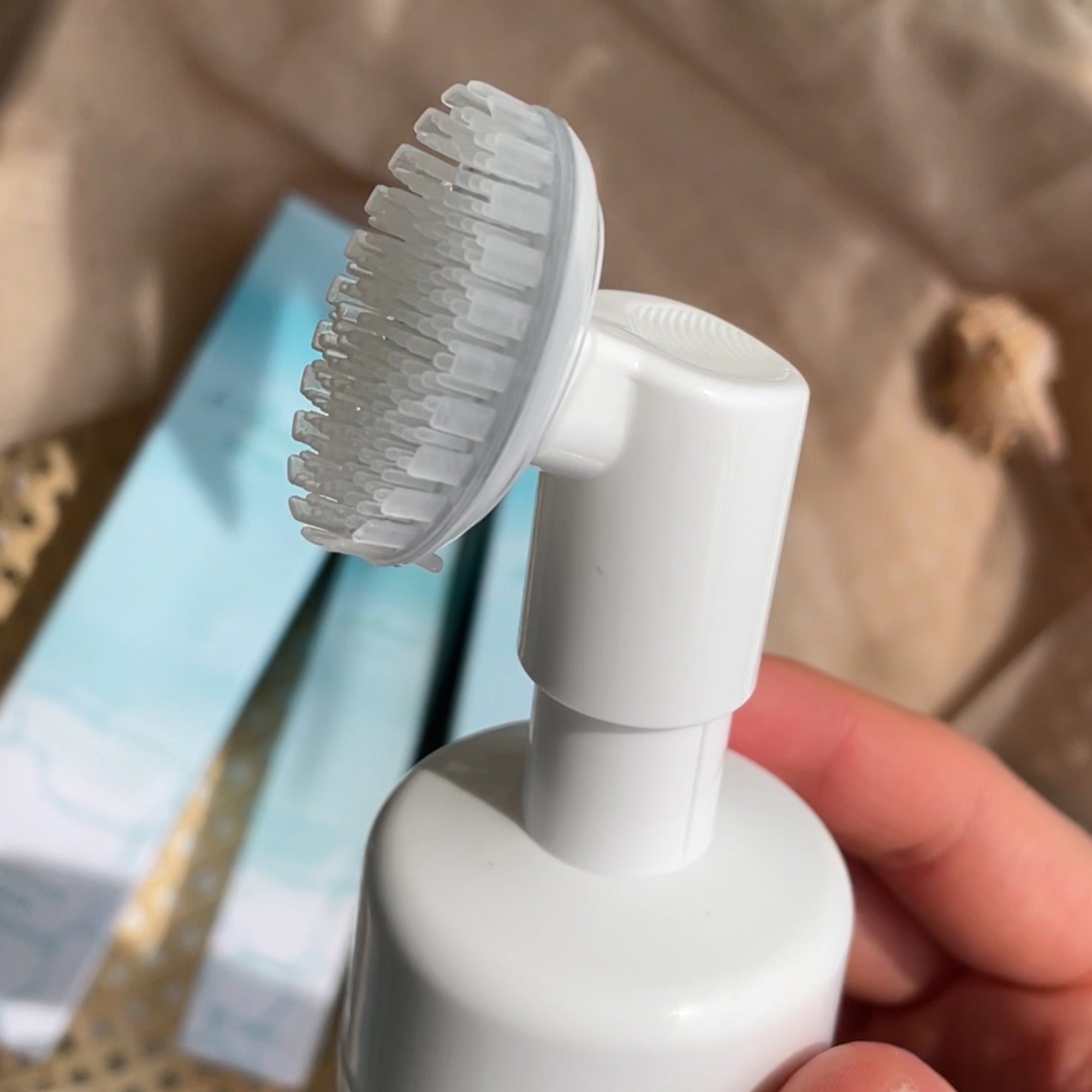 Ryu Spa &amp; Resort Brushing Foam Enzyme Face Wash