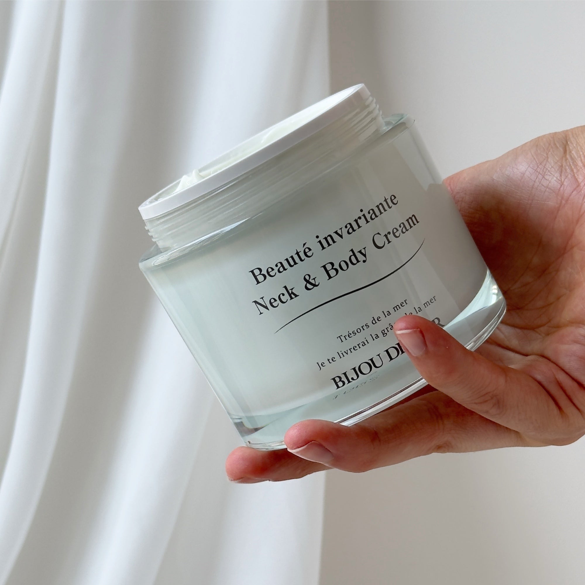 Bijou De Mer BEAUTE INVARIANTE Neck &amp; Body Cream