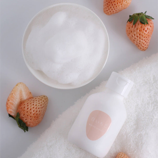 WHITE ICHIGO Organic Powder Tech-Wash